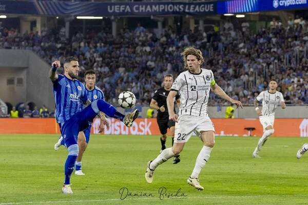 SK Slovan Bratislava - FC Midtjylland (FOTO) - slovanpositive.com