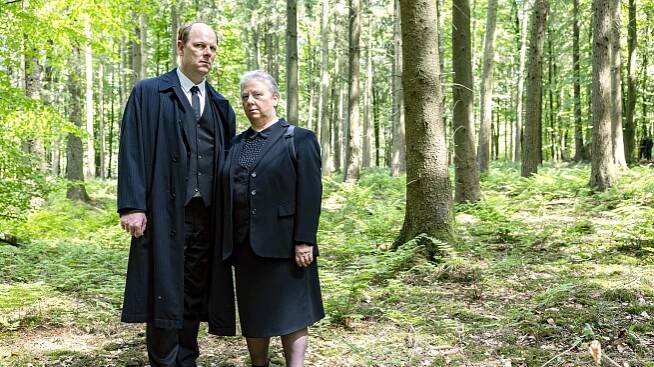 Veterinář vyšetřuje - Der Ring - Z filmu - Stephan A. Tölle, Regine Hentschel