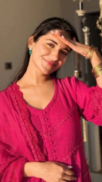 Ruhani Sharma shines bright in elegant traditional wear