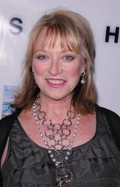 Veronica Cartwright- Hot Seat Interview- Actor- The Ruse - A Movie Guy