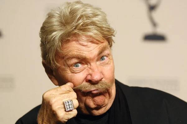 Rip Taylor, Flamboyant Comedian, Is Dead at 88