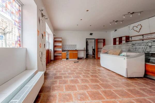 Pronájem obchodního prostoru 185 m², Masarykovo nám., Pečky