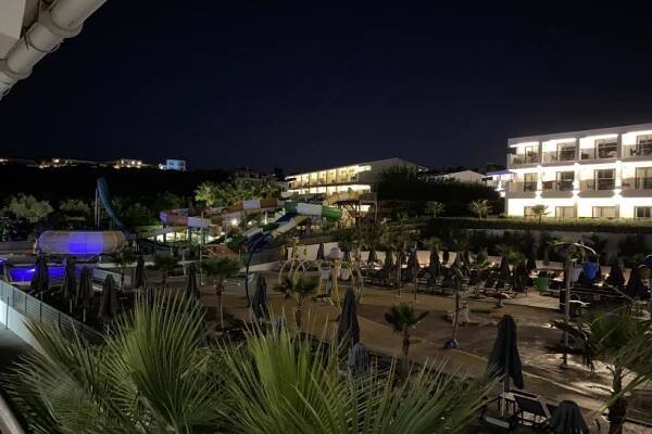 Hotel Caretta Paradise Resort & Waterpark v Řecko, Zakynthos na Invia.cz
