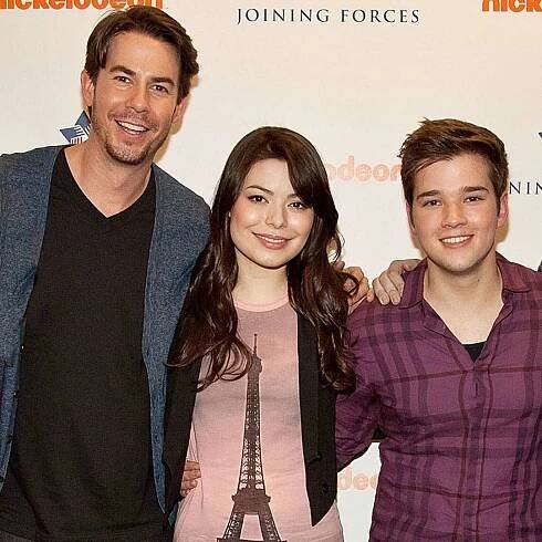 iCarly's Miranda Cosgrove, Jerry Trainor and Nathan Kress to Reunite at the Kids' Choice Awards