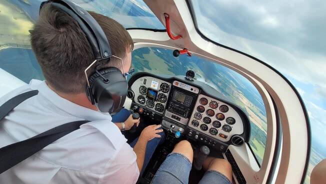 Pilotní průkaz soukromého pilota PPL(A) od AeroPrague