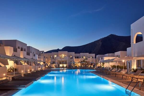 Bazén v ubytování Aqua Blue Beach Hotel nebo v jeho okolí