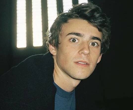 Charlie Rowe Biography - Facts, Childhood, Family Life & Achievements
