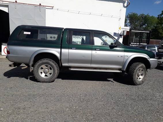 Mitsubishi L200 2.5TD 85kW zeleno - šedá CZ - Mitsudíly