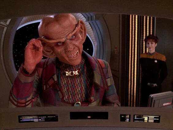 Star Trek: Nová generace - Prvorozený - Z filmu - Armin Shimerman