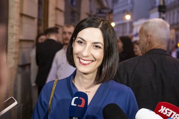 Pekarová Adamová vzdala hold českým vývojářům: Spoluautor úspěšné hry se s ní nemazal. Neparazitujte, vpálil jí