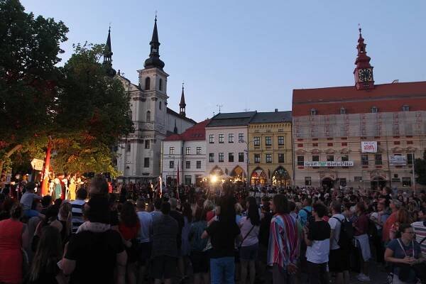 Tipy na víkend na Jihlavsku. Jihlavou projdou havíři, Brtnici oživí stará auta