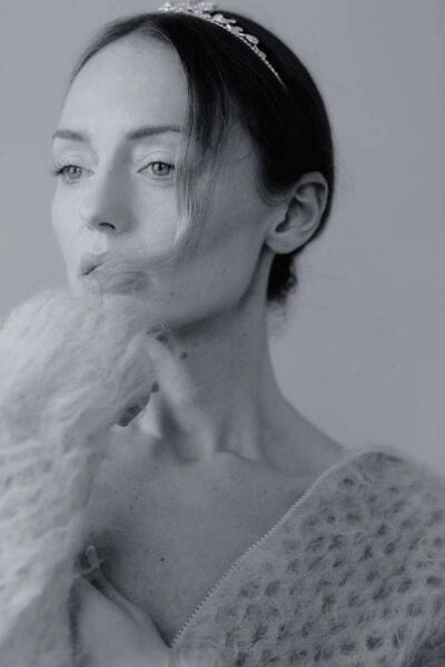 Laura Haddock talks tiaras, bangs and Netflix's The Recruit - Something About Rocks