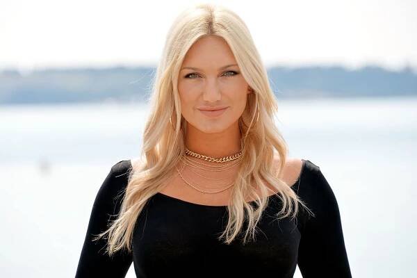 Brooke Hogan attends the 'The Fashion Hero' photocall at La Rotonde on April 3, 2017 in Cannes, France.