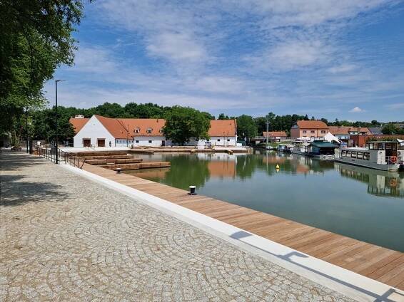 straznice pristav