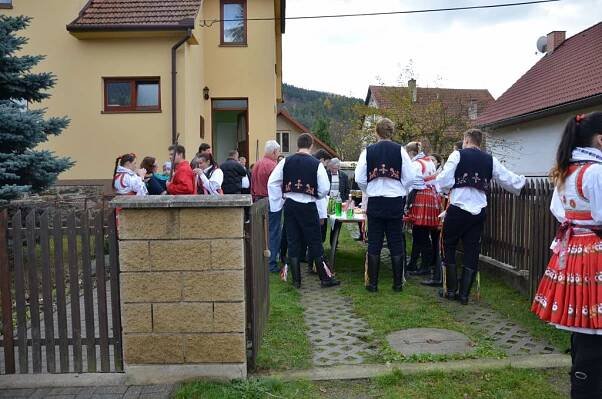 Martinské hody 2015 - Oficiální stránka obce Dolní Loučky