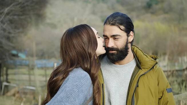 Deliormanlı - Z filmu - Birce Akalay, Sarp Levendoğlu