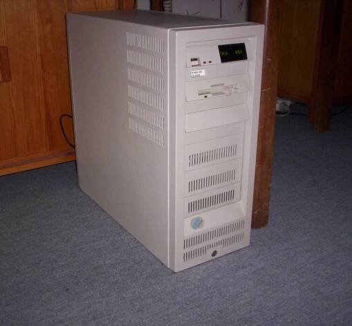 Case conversion: IBM PS/2 Model 95 - kentie.net