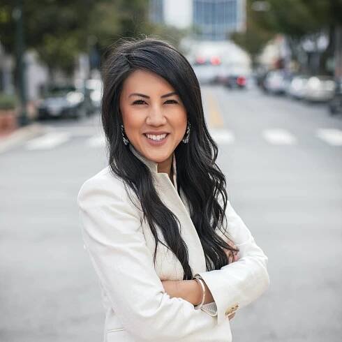 Jessica Lee Smaller Square