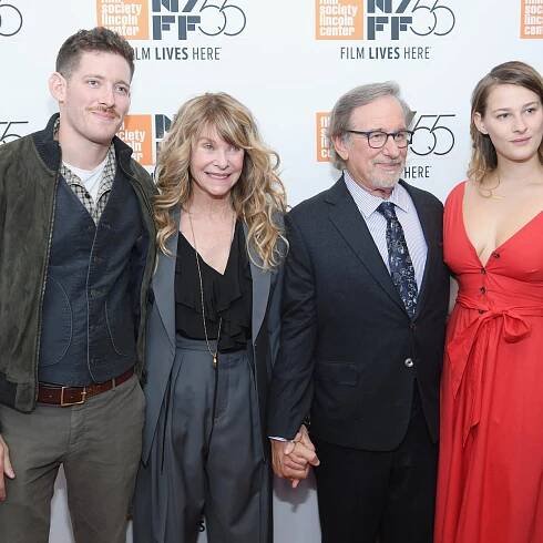 A Hollywood Pioneer’s Cast: Meet Steven Spielberg’s 7 Kids in His Blended Hollywood Family!
