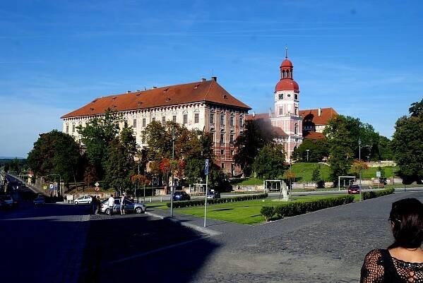Soubor:Roudnice nad Labem, Lobkowiczký zámek 1.JPG – Wikipedie
