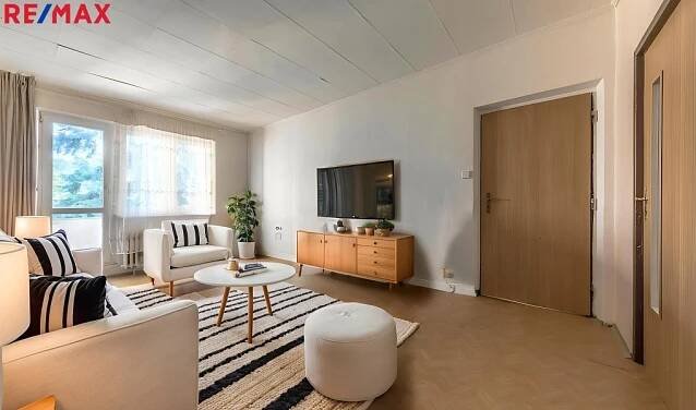 Prodej bytu 2+1 54 m2 s lodžií, P-10 Záběhlice