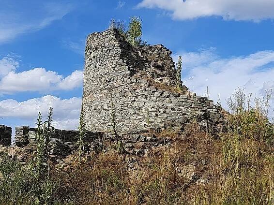 Fotografie - zřícenina hradu Lísek - 31.07.2023