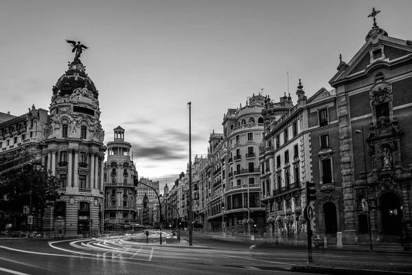 74041696-MADRID-bynjpg-red-1549476210