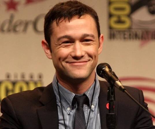 Joseph Gordon-Levitt Biography - Facts, Childhood, Family Life & Achievements