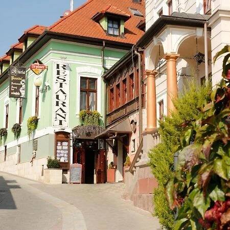 Hotel Kuria Banská Bystrica Exteriér fotografie