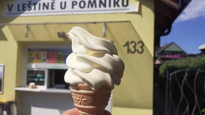Na Hlavní třídu i k pomníku. Deník vytipoval, kam na skvělou zmrzlinu