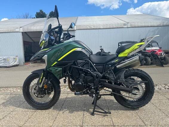 Benelli - TRK 702 X - FOREST GREEN - AKCE DOPLŇKY (NOVÁ, 2024), 189.990 Kč