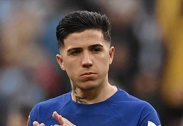 Enzo Fernandez apologises to Chelsea squad in person after Argentina chant