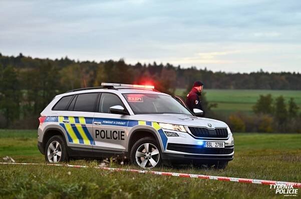Do hangáru na letišti u Doubravčic spadlo letadlo, následoval požár | Týdeník Policie