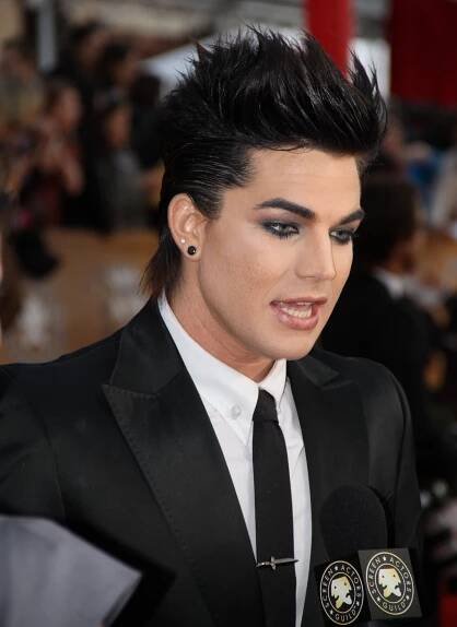 Soubor:Adam Lambert at the 2010 SAG Awards.jpg – Wikipedie
