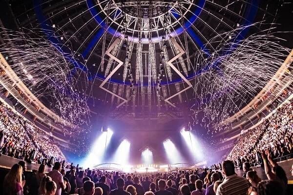 Queenie Q2 Arena Praha 9/2021 – Fotograf Brno – MYphoto
