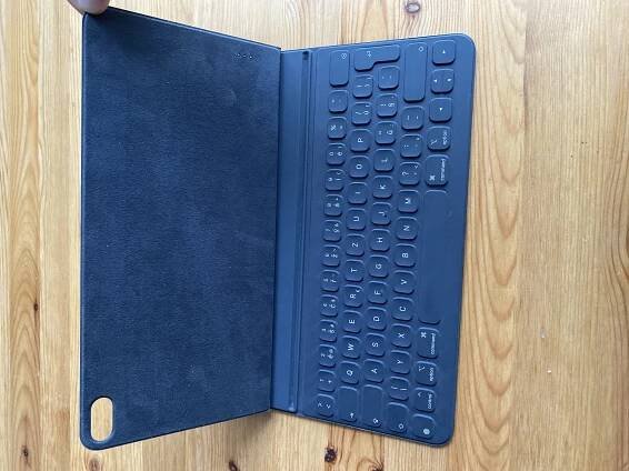Prodám Prodámm klávesnic pro iPad pro 12,9” za 2 000 CZK - 5/2020 - Apple Bazar
