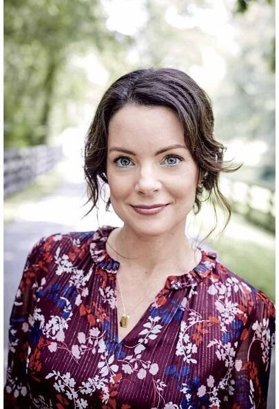 Kimberly Williams Paisley Headshot