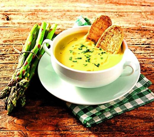 Chřestová polévka se šalotkou – Nejsem sama!