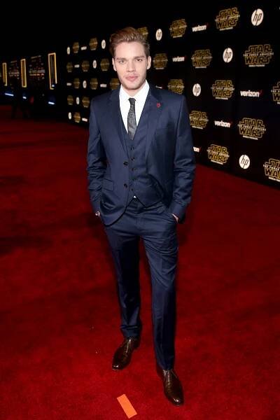 Dominic Sherwood - Star Wars: Síla se probouzí - Z akcí