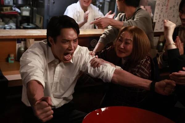 Nobujuki Suzuki, Acuko Asano - Salaryman Kintaró: Akacuki hen - Z filmu