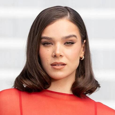 Spice jar storage was at the bottom of my priority list until I saw Hailee Steinfeld's ultra-functional backsplash – I've never seen anything similar