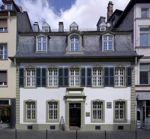 Karl-Marx-Haus – Wikipedia