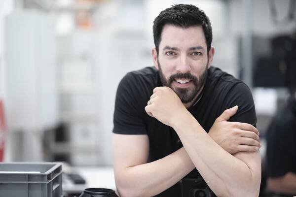 Drew Scott