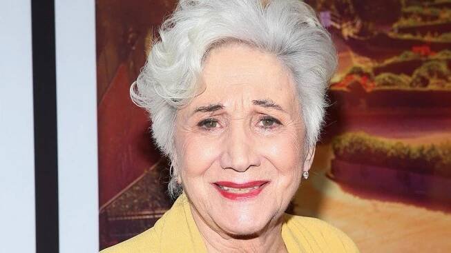 Zemřela oskarová herečka Olympia Dukakis: Na svou hereckou maminku vzpomíná i Cher - Super.cz