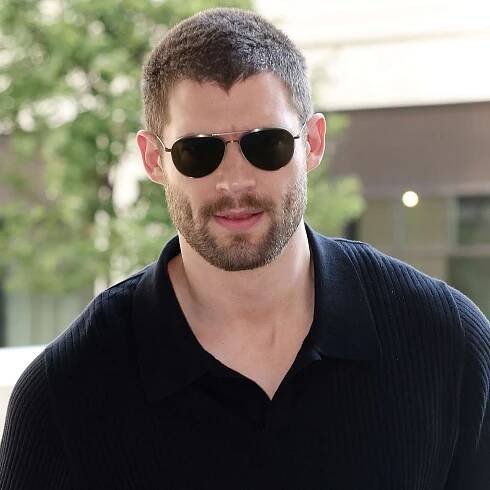David Corenswet Looks Super Suave Arriving at BBC Radio 2 in London, Plus Zoë Kravitz, Mary J. Blige and More