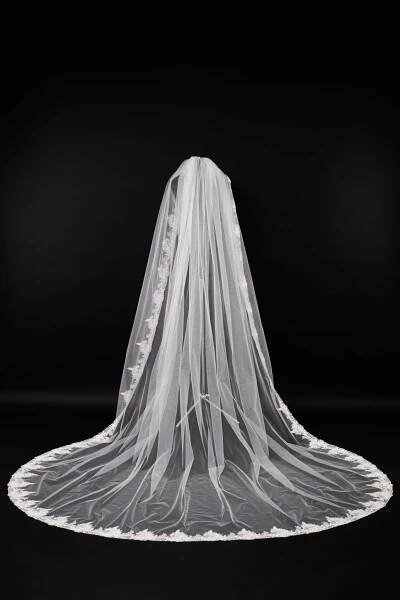 Wedding Veil 025 - Lady Di Bride