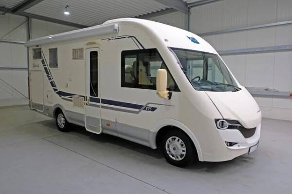 McLouis Nevis 875/Festbett+Hubbett/Garage/Klima/Markise
