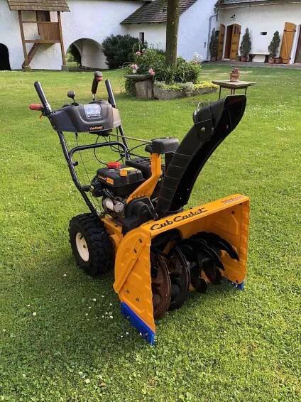 Sněhová fréza Cub Cadet 524 SWE - foto 1