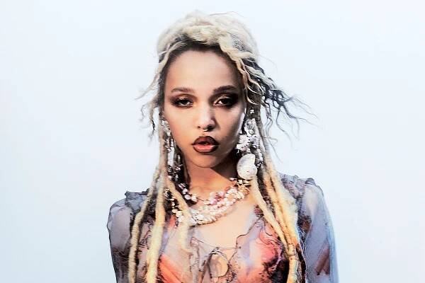 FKA twigs Shares New Video for “Killer”: Watch