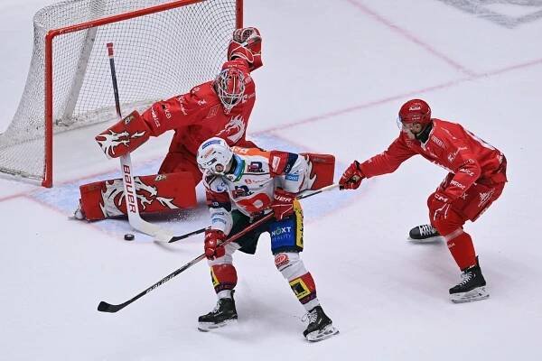 Extraliga hokej živě dnes: Pardubice vs. Třinec livestream
